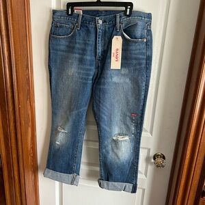 Levi's Jeans - Size 32 - NWT